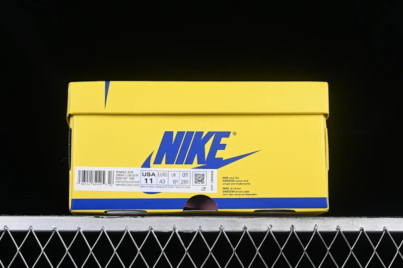 All categories Air Jordan Jordan series basketball shoes Air Jordan 1 Low Travis Scott x Air Jordan 1 Low OG AJ1 Joe 1 undercut low DZ4137-700